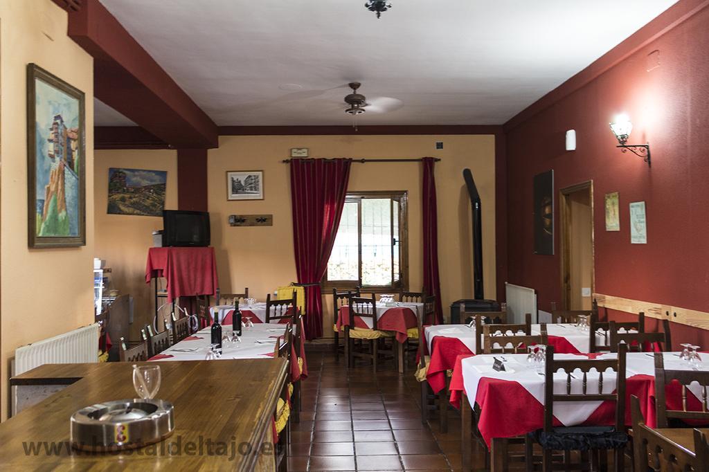 Hostal Del Tajo Peralejos de las Truchas Εξωτερικό φωτογραφία