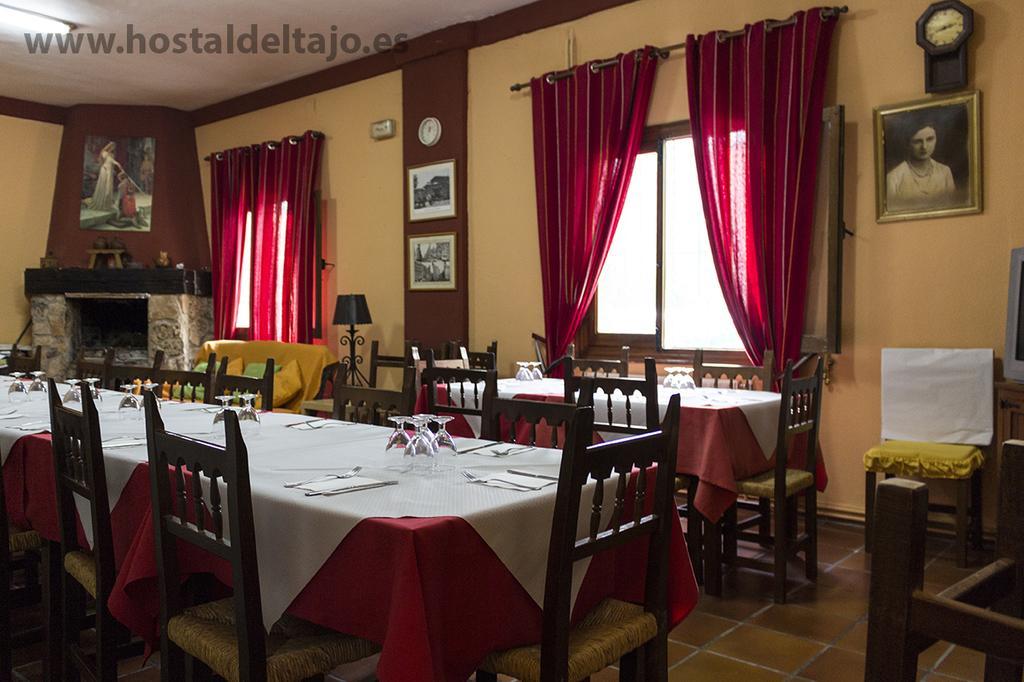 Hostal Del Tajo Peralejos de las Truchas Εξωτερικό φωτογραφία