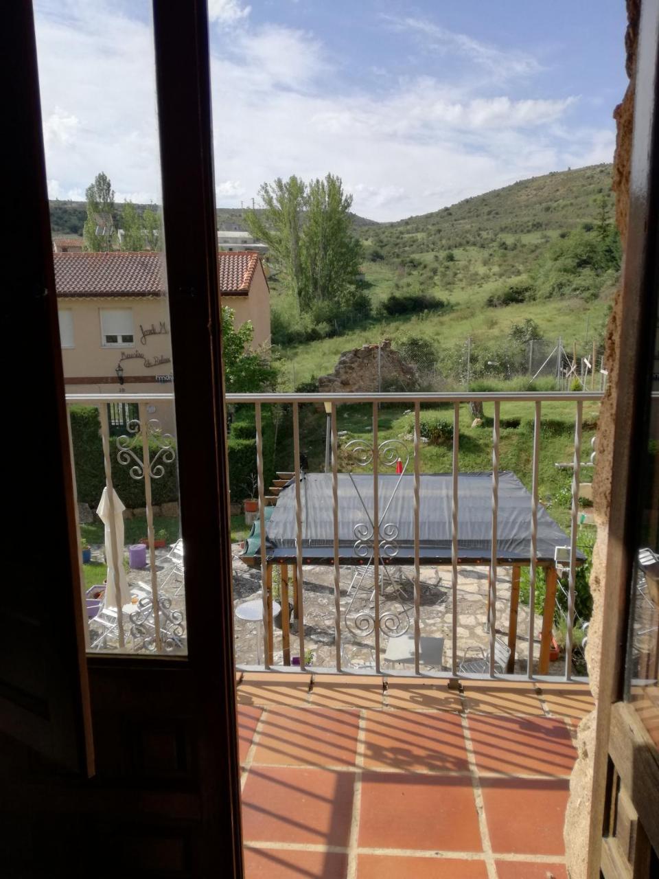 Hostal Del Tajo Peralejos de las Truchas Εξωτερικό φωτογραφία